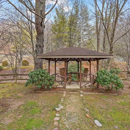 Picturesque Riverside Cabin With Fireplace And Porch 블로잉 롹 외부 사진